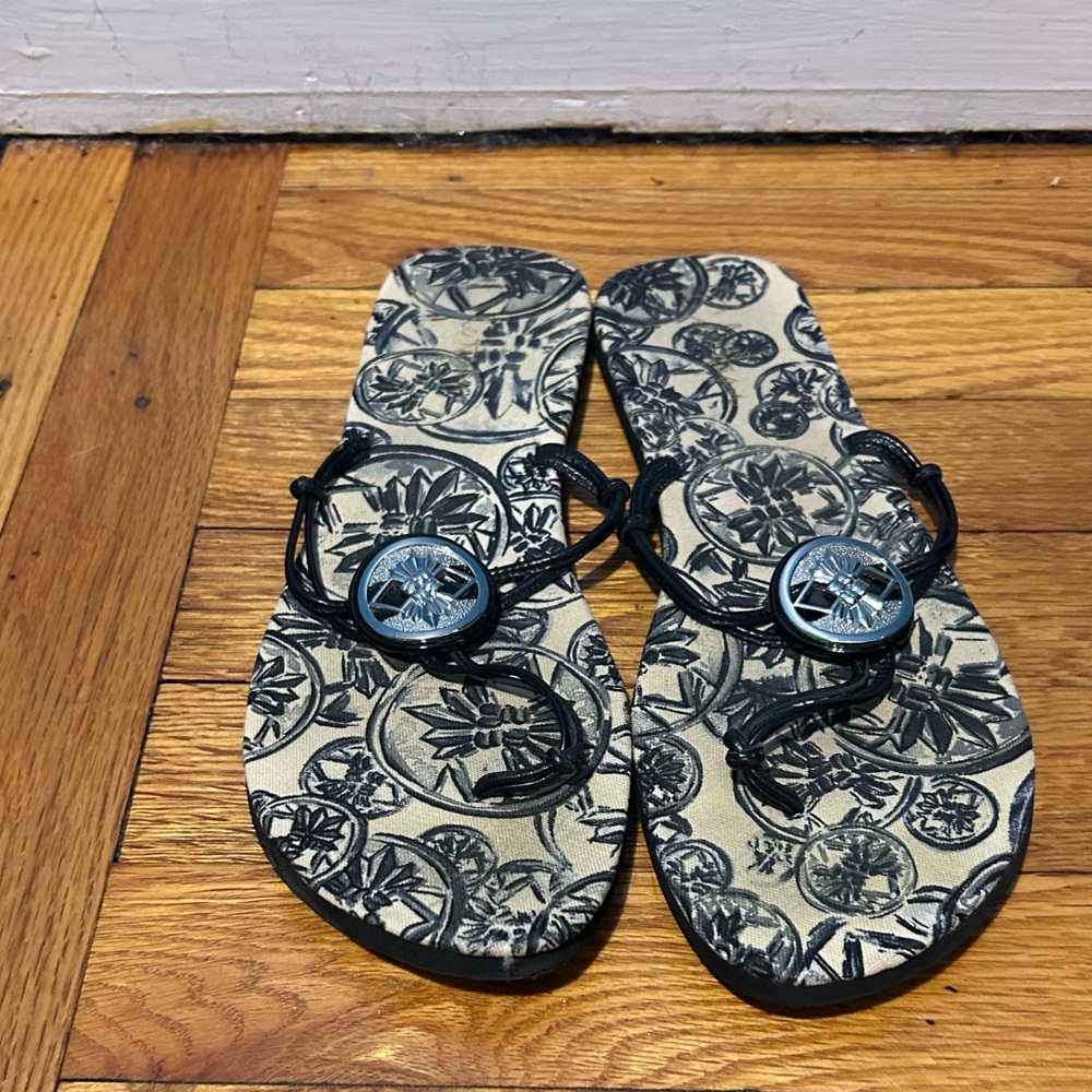 Cole Haan navy and Cream Sandals